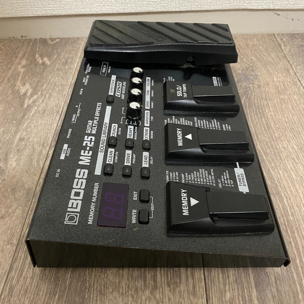 BOSS ME-25 Guitar Multiple Effects Multi-Effector With AC Adapter From Japan