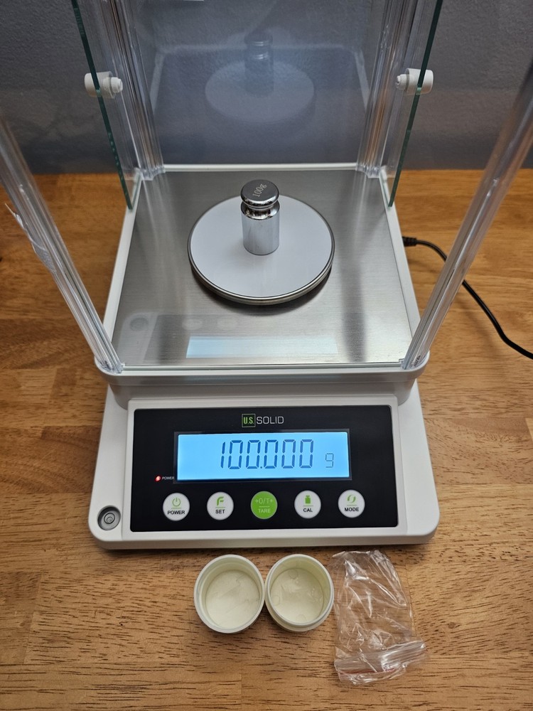 US Solid USS-DBS81-110G Analytical Balance Digital Lab Scale 110 x .001g