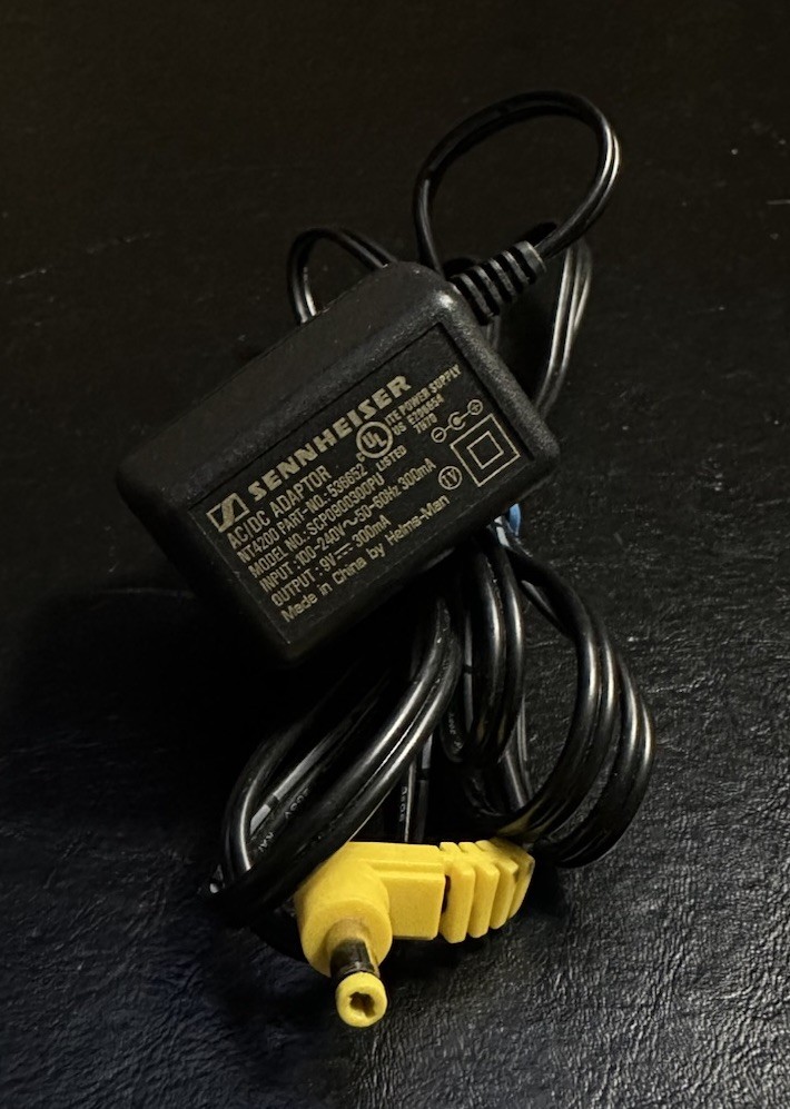 Sennheiser SCP0900300PU 9V Power Adapter