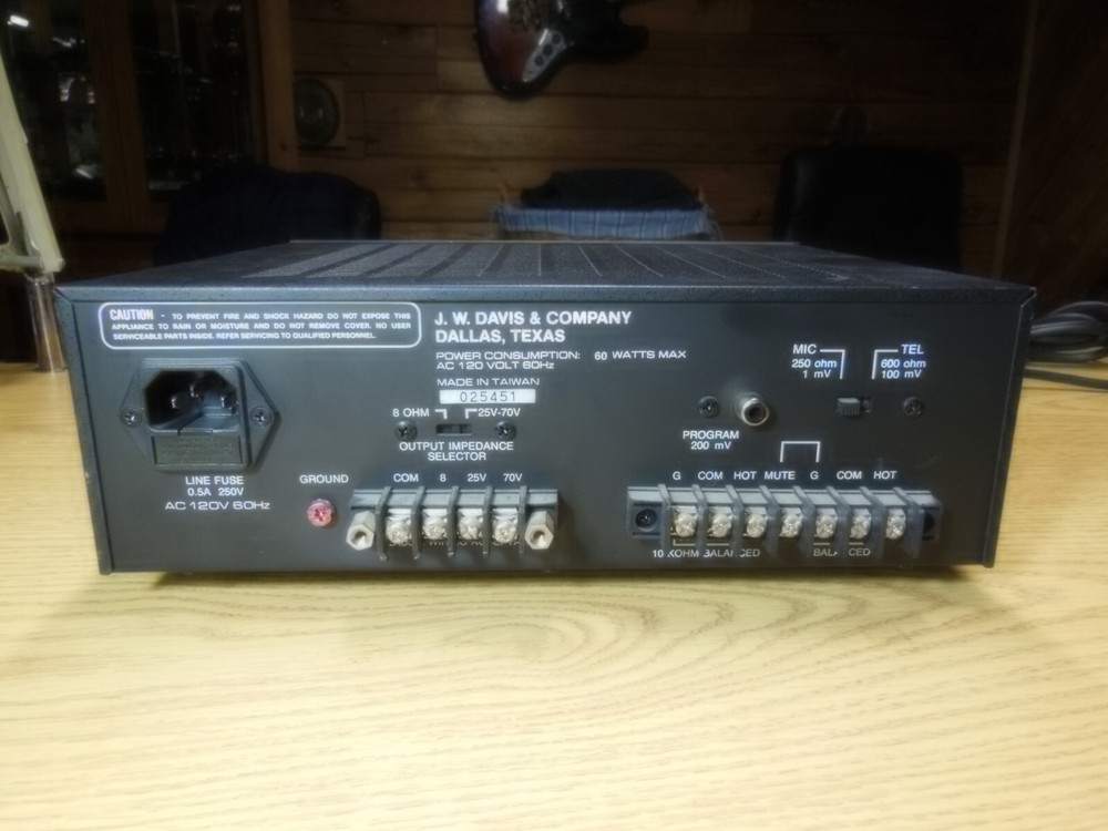 J W Davis Micophone Amplifier Da-10a