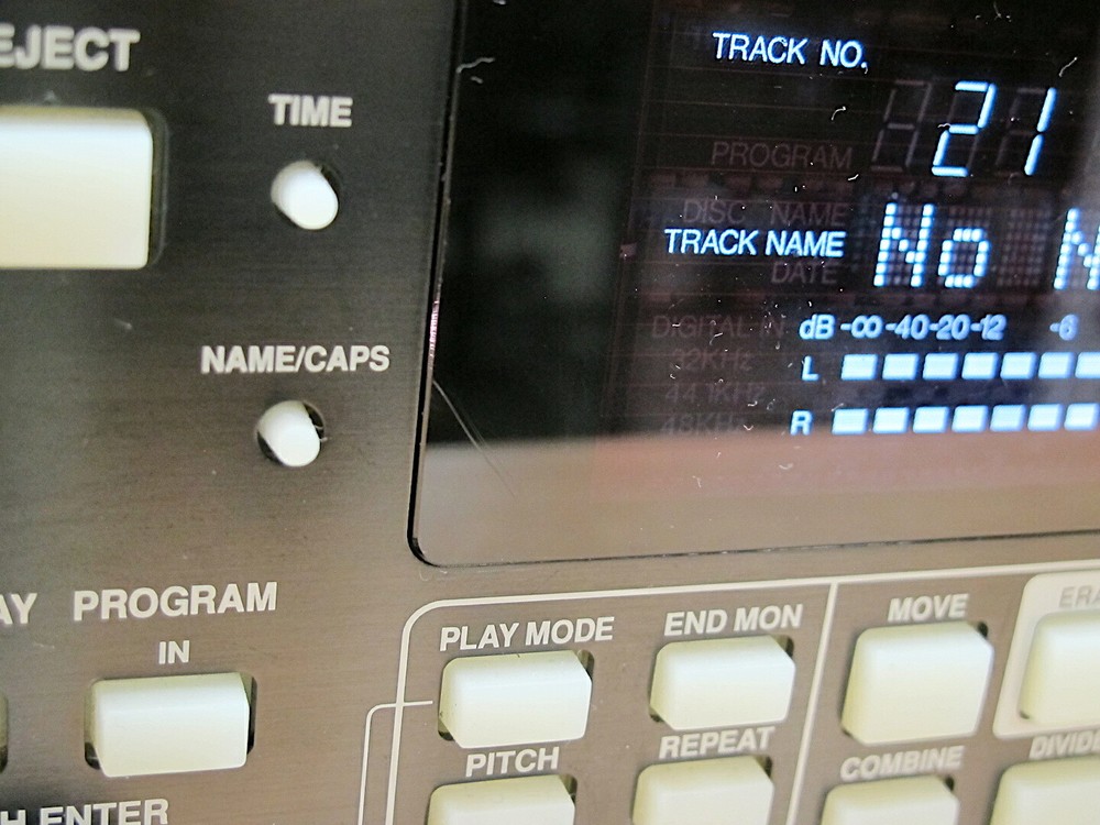 Used Denon DN-M1050R Mini Disc Player/Recorder