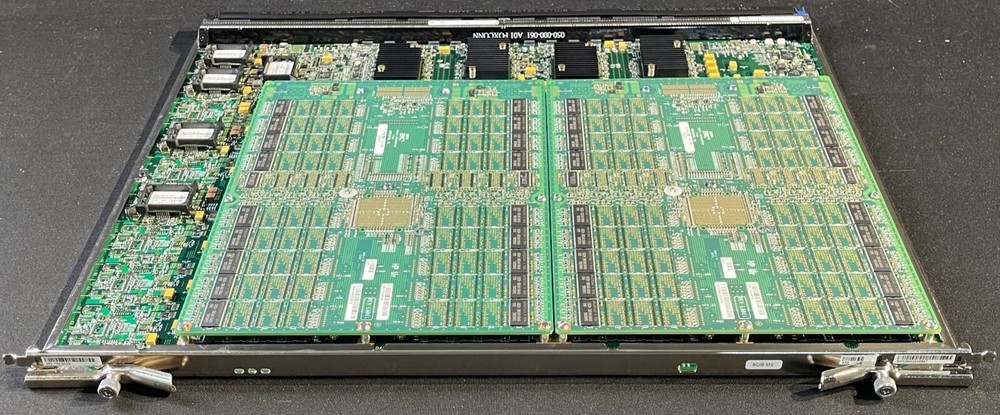 EMC 8GB M9 DMX3 Network Server Memory Board / 293-709-943A
