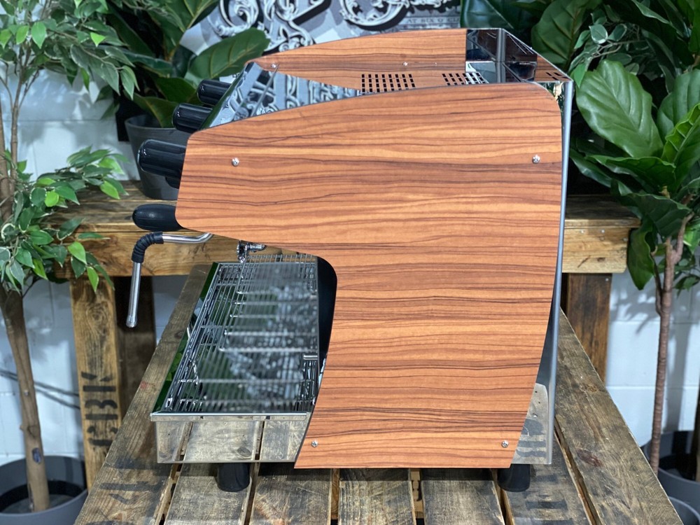 CARIMALI PRATICA E2 2 GROUP NEW STAINLESS & TIMBER SIDES ESPRESSO COFFEE MACHINE