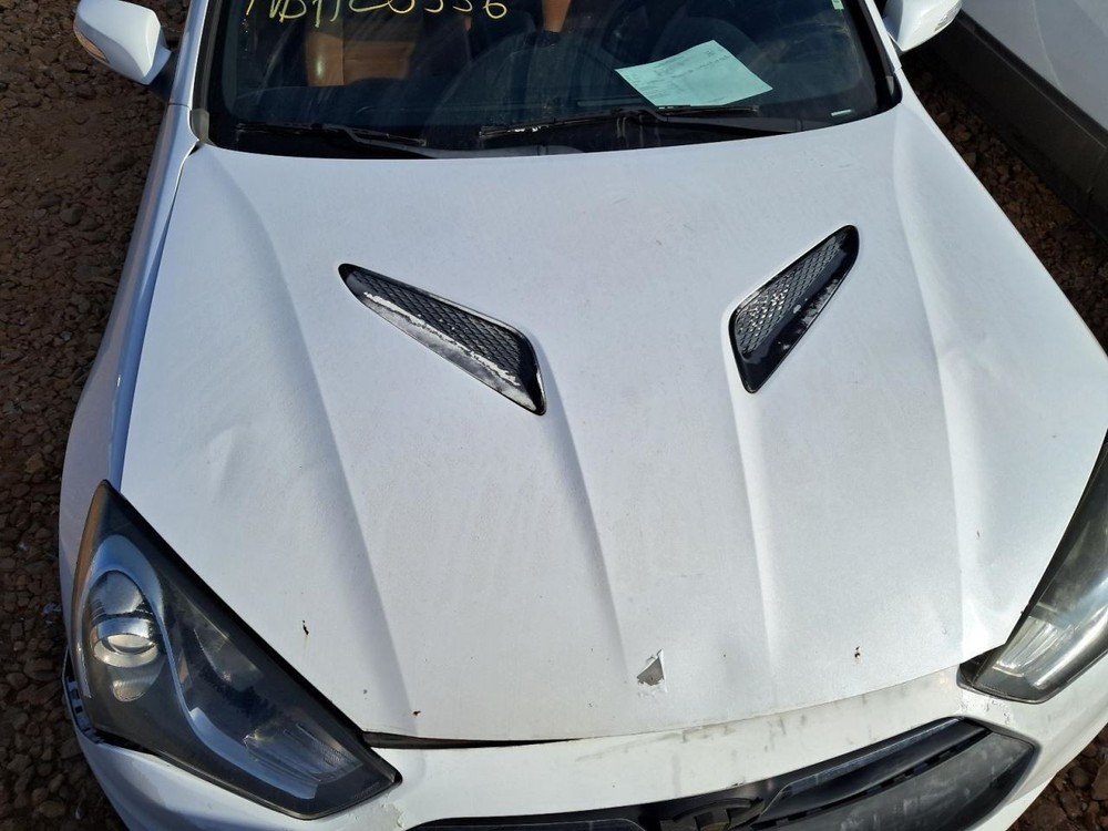 GENESIS 2015 Glove Box 4775666
