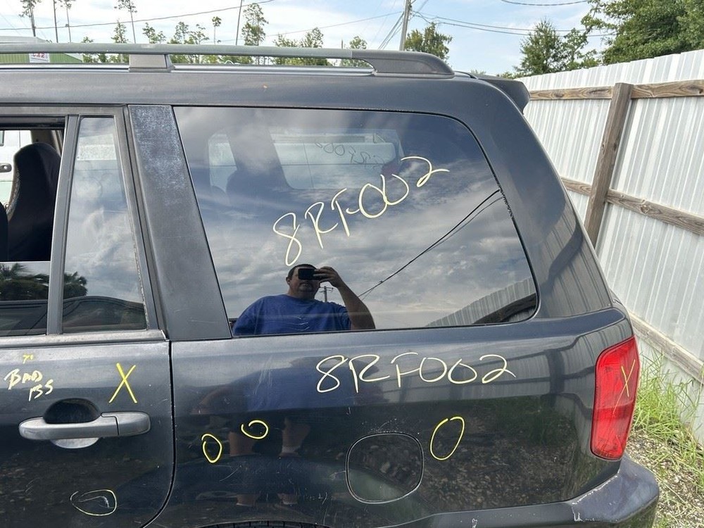 PILOT 2004 Keys/Latches/Locks 104861242