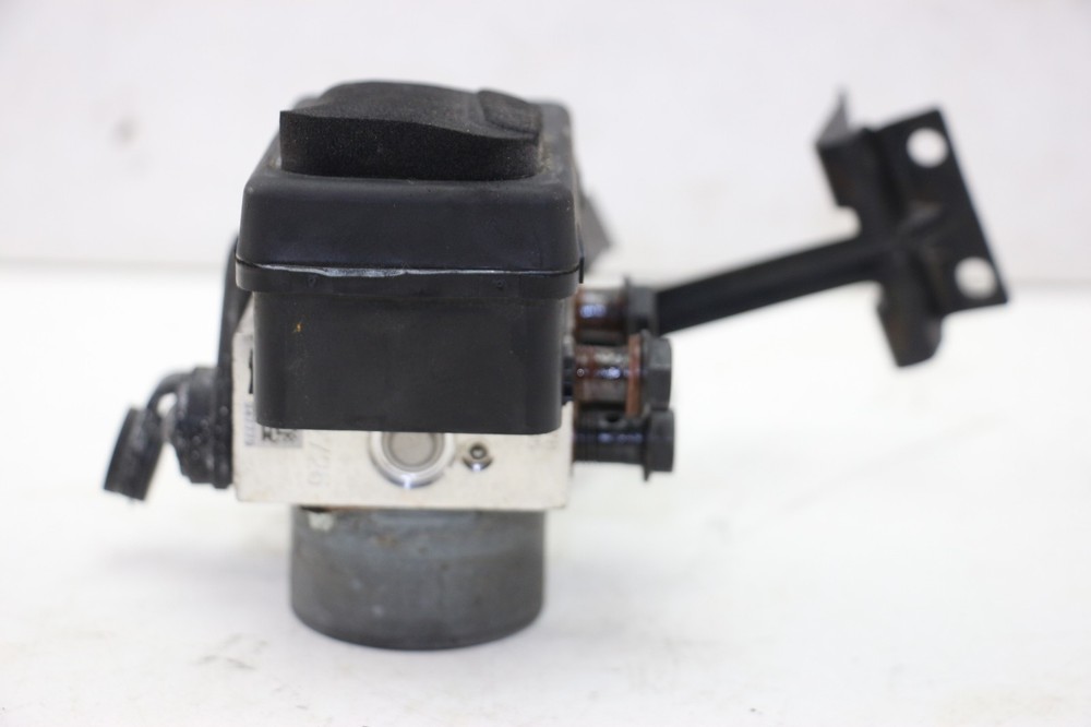 2015 - 2018 Ducati Monster 821 Oem Abs Module Abs Control Unit Brake Fluid pump