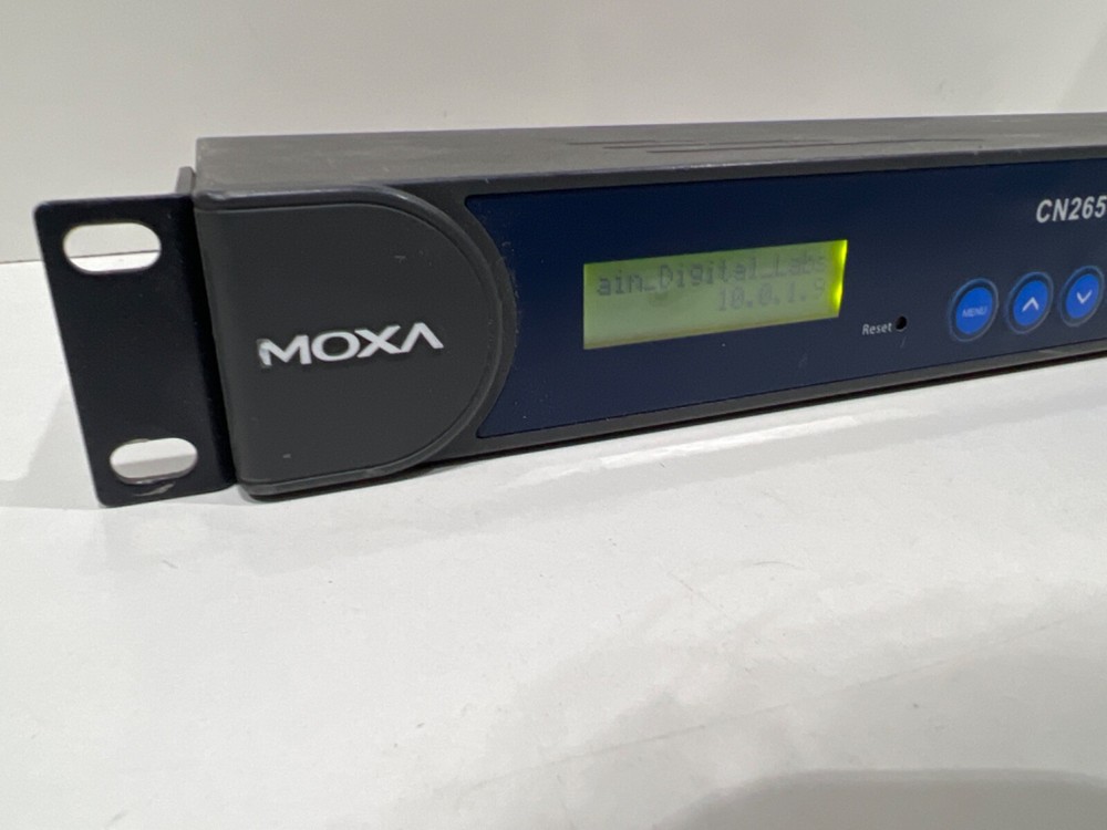 MOXA CN2650-8-2AC Terminal Server