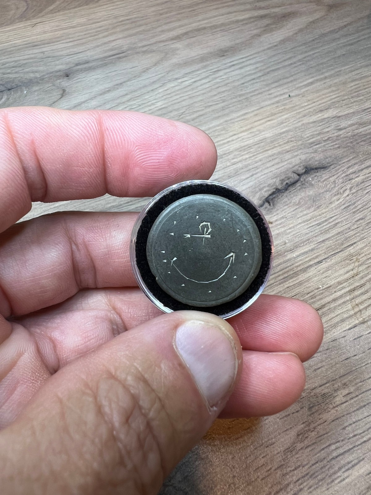 Dug American Revolutionary War Engraved Navy Anchor & 13 Stars Coat Button