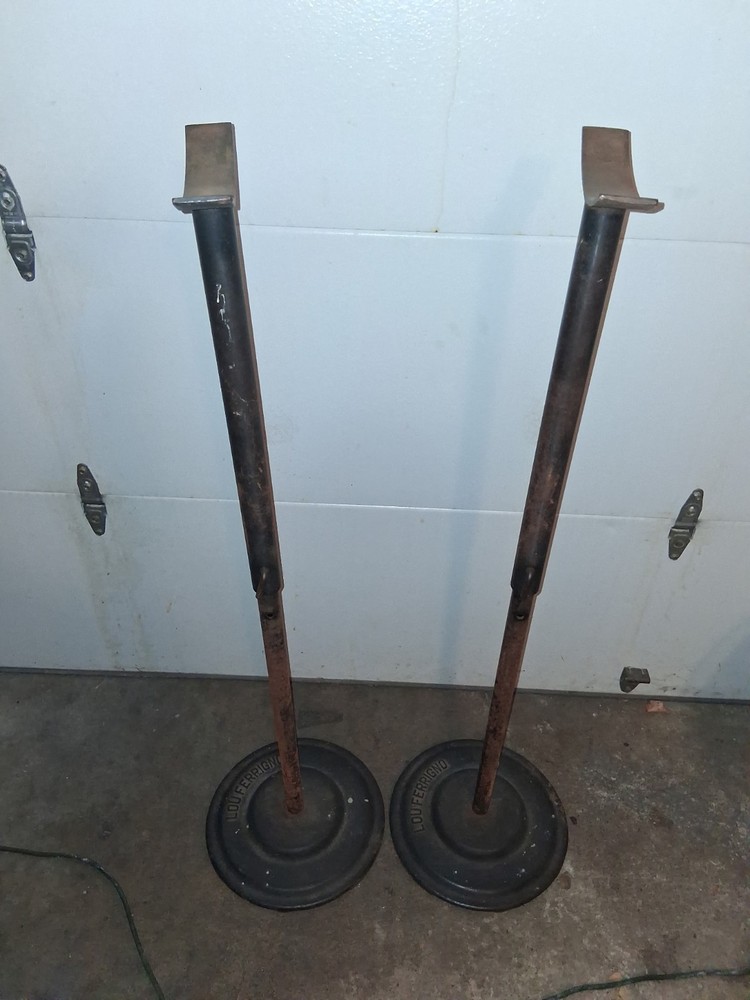 Old School Squat Rack