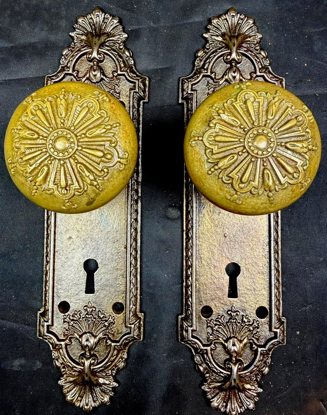 Barrows Ontario Passage Bronze Entrance / Front Door / Entry Doorknobs Set