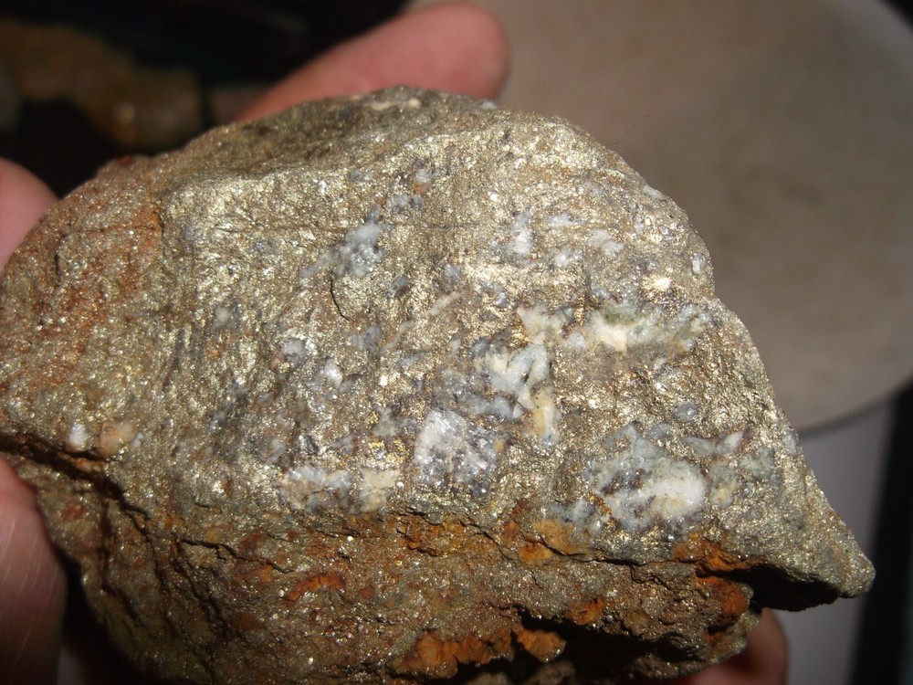 Gold, silver, copper, 379 grams samples ,ore high grade .