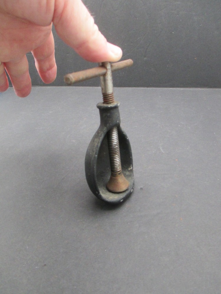 Vintage Metal T Bar Screw Nut Cracker NUTCRACKER B61