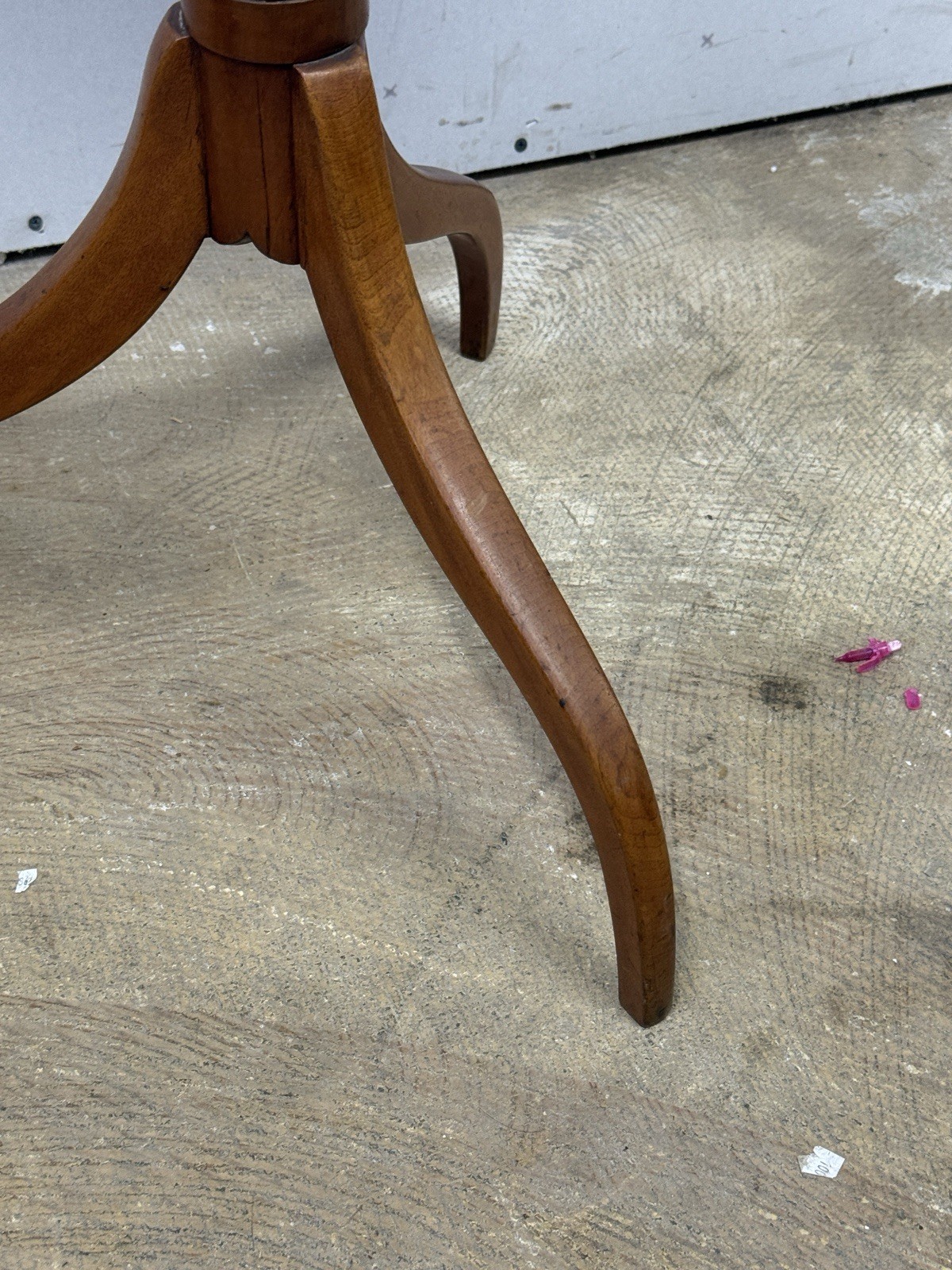 Antique New England maple federal cherry candle stand 1810 spider legs