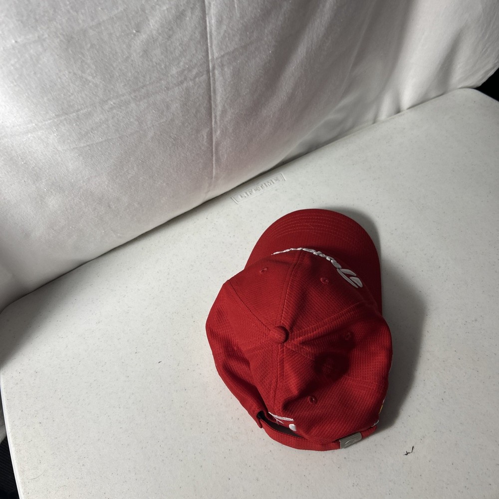 Taylormade Burner R9 Adjustable Strap Red Hat