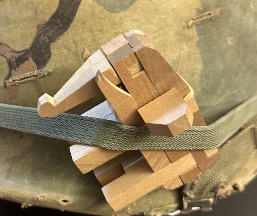 Vietnam War Era Wooden Elephant Puzzle Observed on US GI Helmets JAPAN #1