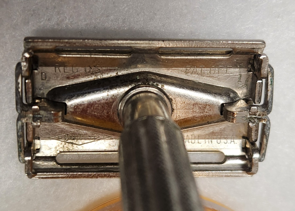 1958 Gillette Super Speed Flare Tip, TV Razor, Date Code D1