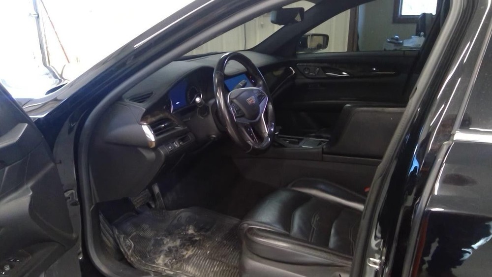 CT6 2017 Jack 1742199