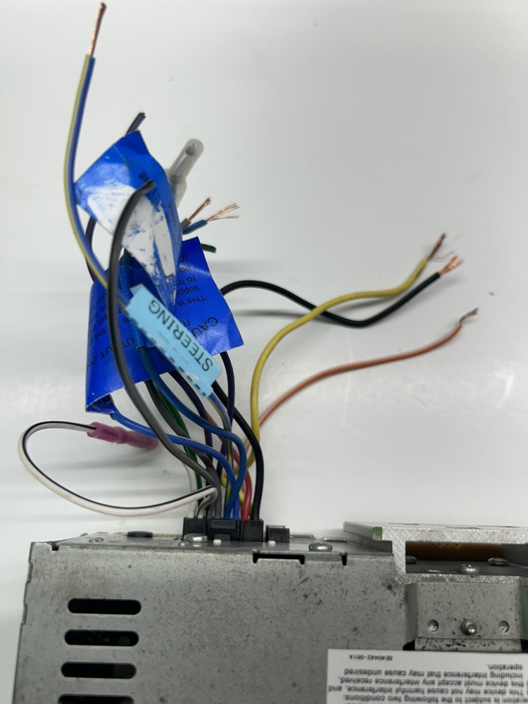 JVC KD-R620 CD Player In Dash Receiver