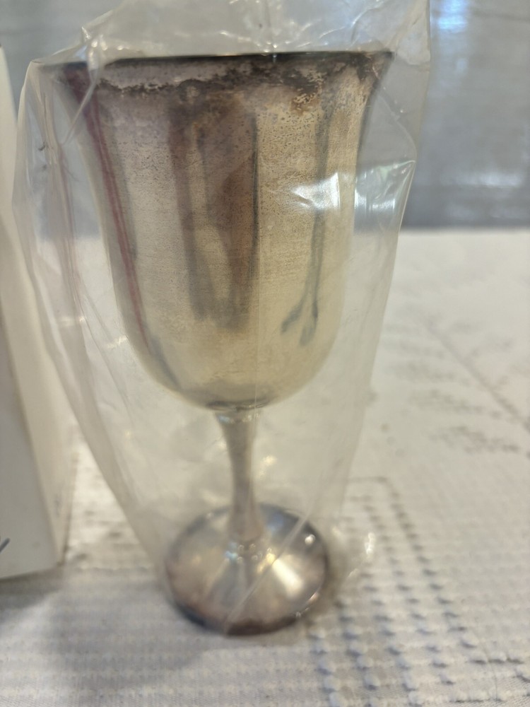 Vintage Salem Silversmiths 7” Silverplate Goblet