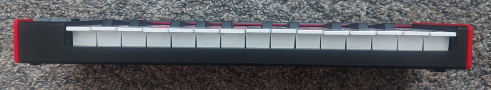 Akai Professional LPK25 mk2 USB-MIDI Controller Keyboard, w/ Case