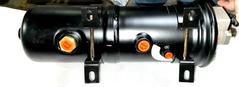GENUINE NEW BENDIX AD-2 DRYER 103124 (12 VOLT)