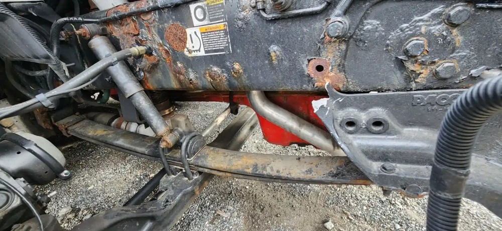 (Used) 2012 Peterbilt 587, FRONT LEAF SPRINGS Front Leaf & Springs  P-62461