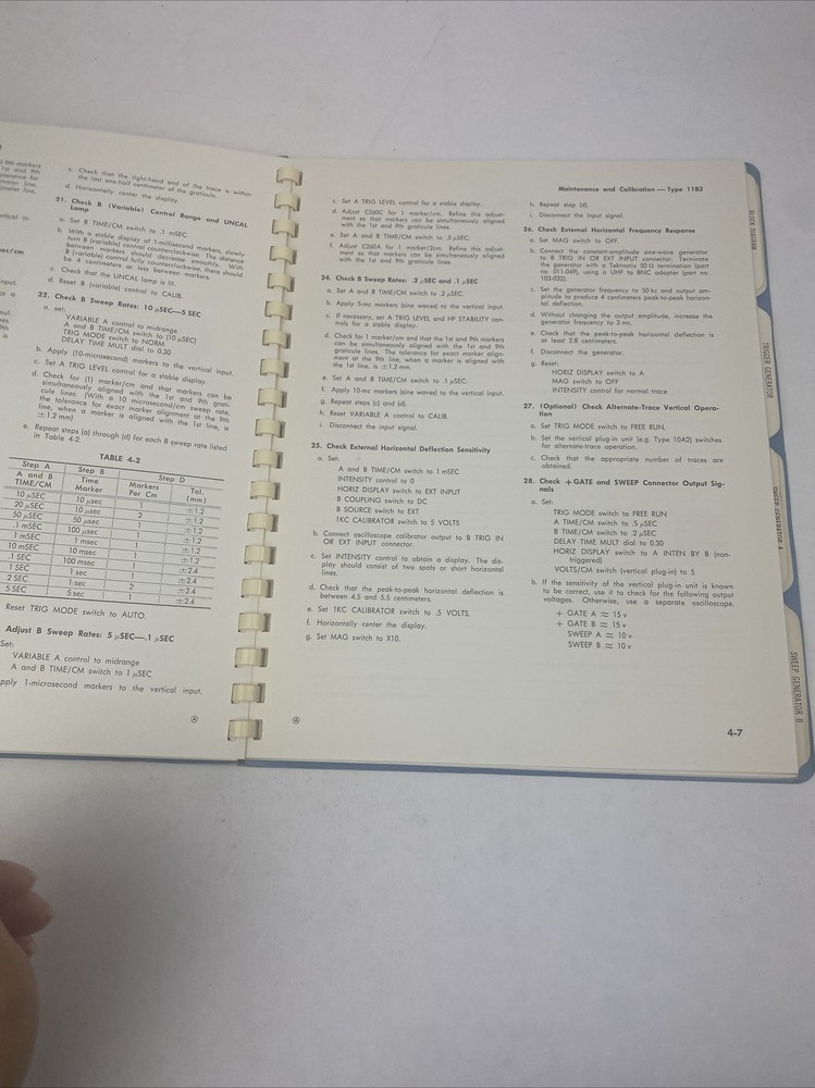 Tektronix Instruction Manual Type 11B2 Time Base