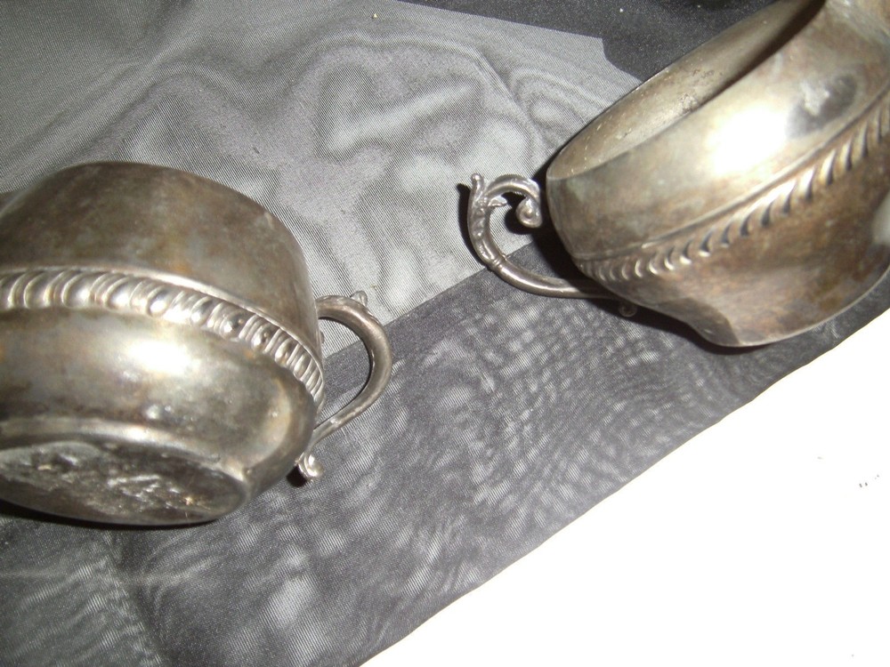 Silverplate creamers Scroll Design Sheridan? Beautiful Design Set of 2 different