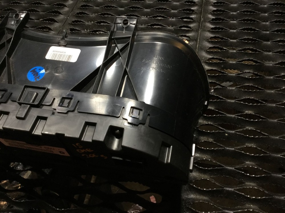 2015 Chrysler 200 Instrument Cluster Speedometer OEM