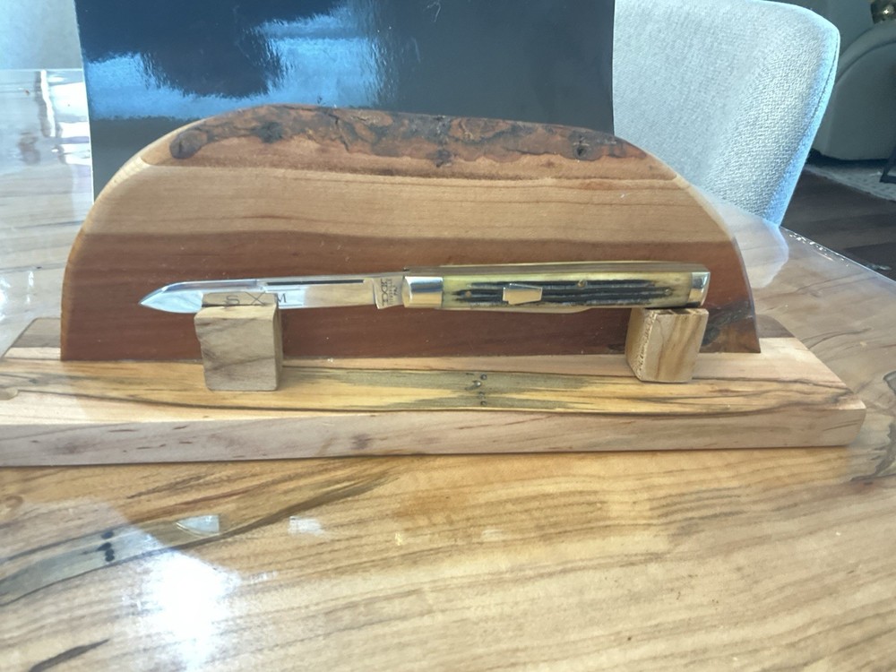 knife display stand Ambrosia Maple