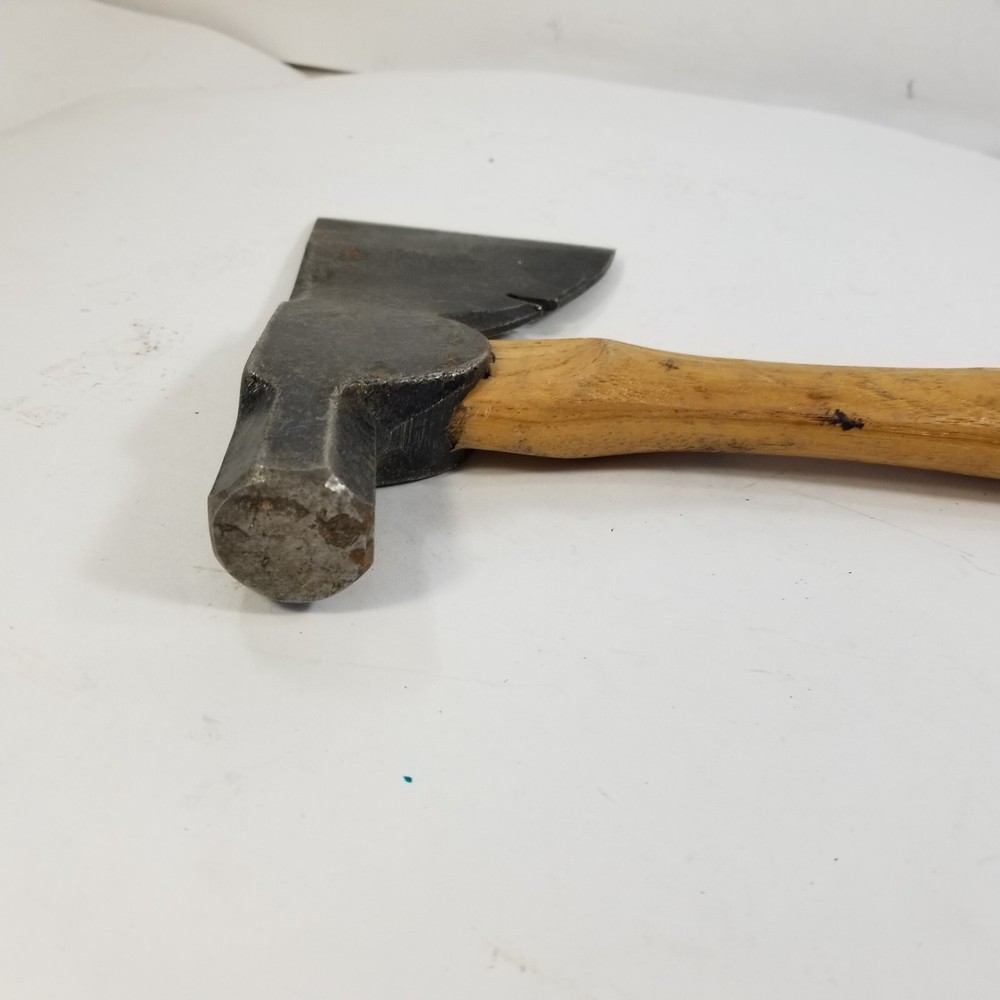 Vintage True Temper Carpenters Hatchet Nail Puller