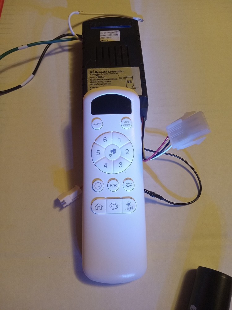 Sofucor ceiling fan receiver & remote.