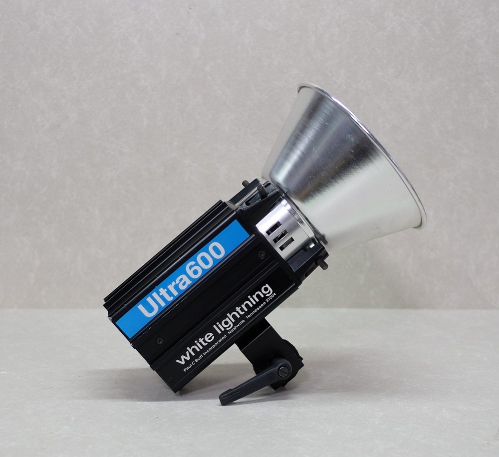 White Lightning Ultra 600 Studio Light, Bulb & Power Cable