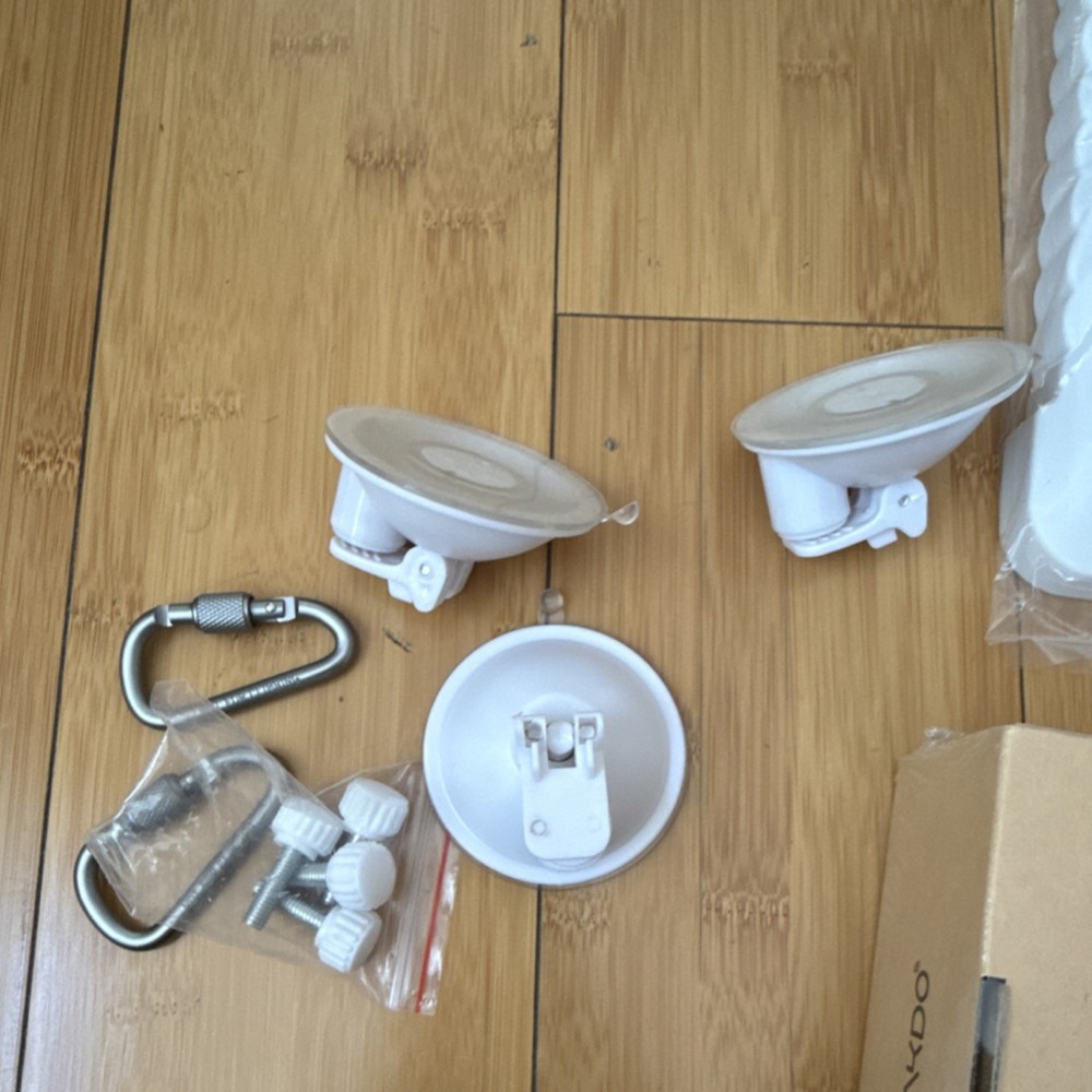 PeakDo BP4SL3V1 Network Connectivity & Mounting Bracket with Suction Mounts