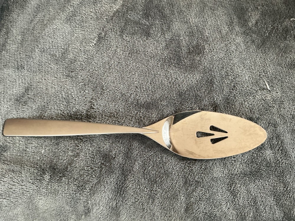 Oneida Heirloom Stiletto Cake Server 18/10 Stainless