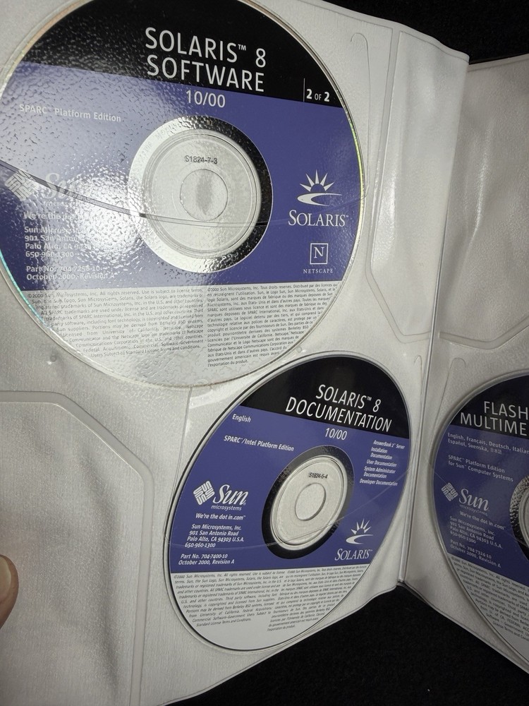 SUN Microsystem Solaris 8 SPARC Platform Edition Manuals Software Bonus CD’s