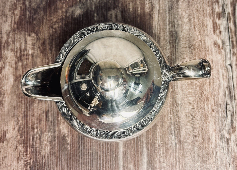 VTG Wilcox New Beverly Manor Silver Plate Creamer & Lid #1304 Polished Intricate