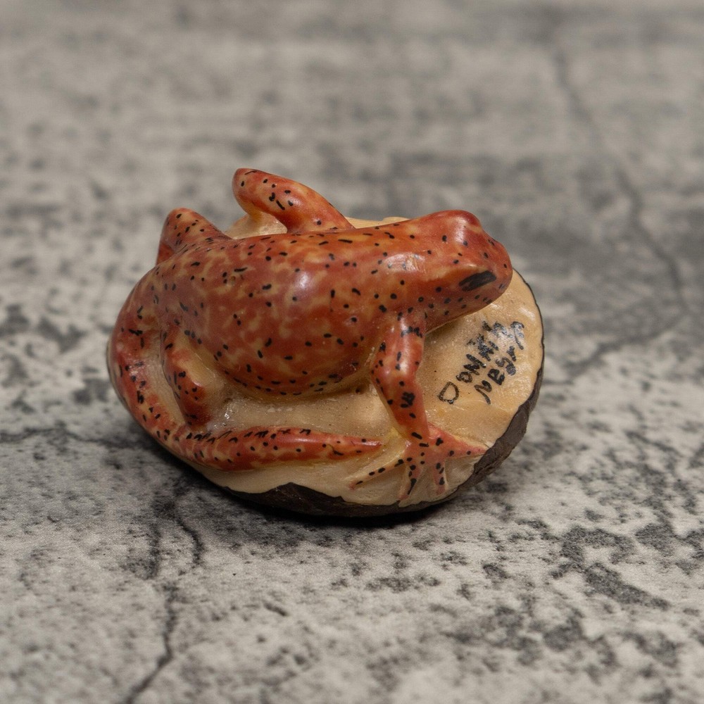 Brown Black Spots Gecko Lizard Tagua Carving