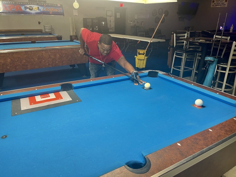 Billiards Cue Positioning Targets w/ Run Out Pattern Mats