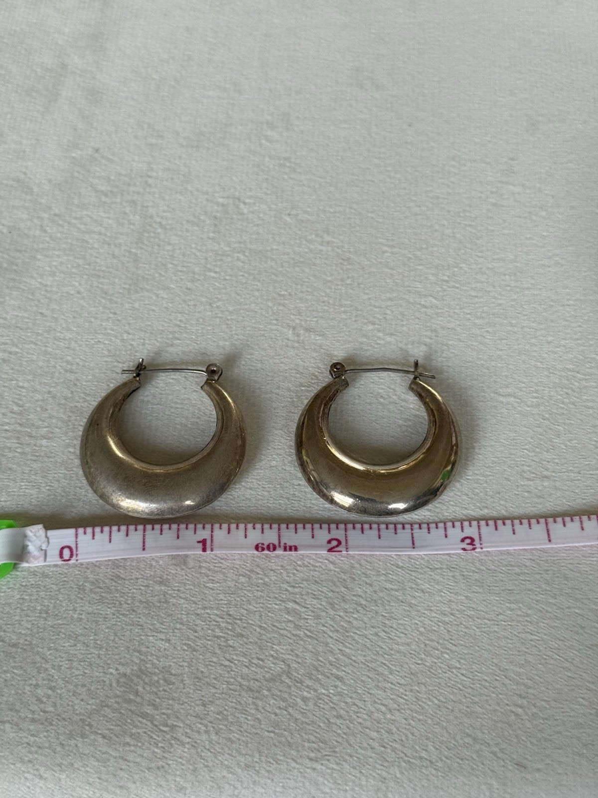 Vintage Puffed Silvertone Hoop Pierced Earrings
