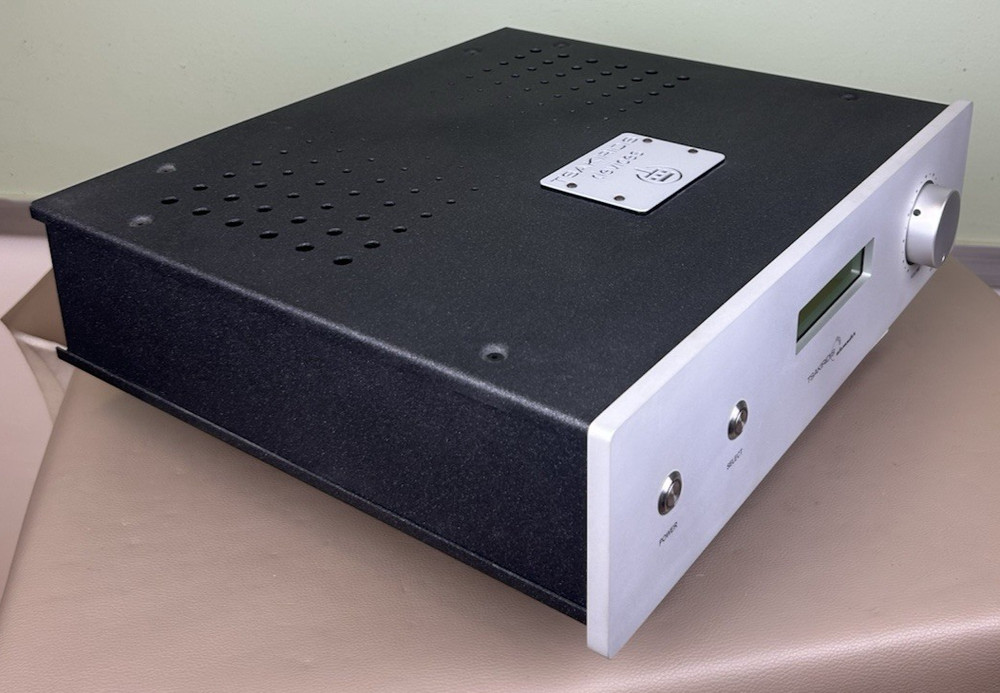 TSAKIRIDIS ALEXANDER TUBE PREAMPLIFIER WITH BOX NICE