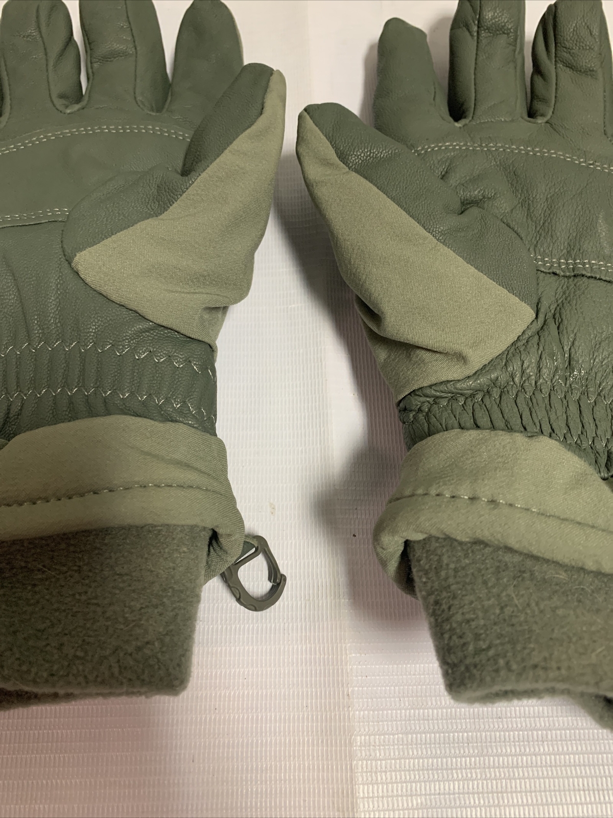 NEW USGI UNISEX INTERMEDIATE COLD/WET WEATHER GLOVES FOLIAGE GREEN, MEDIUM