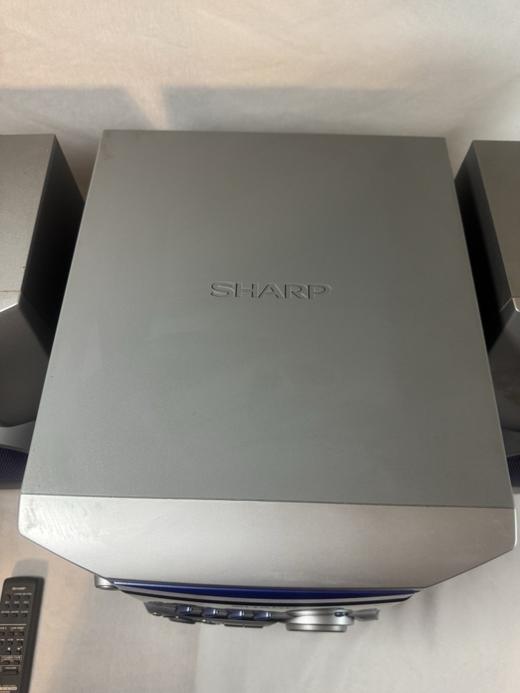 Sharp CD-XP200 Mini Component System with 3-Disc CD Changer & Speakers - Tested!