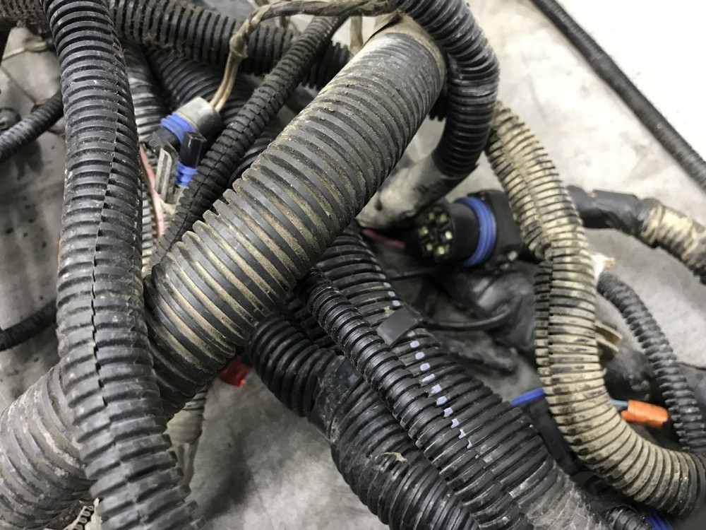 International CE Wiring Harness, Cab - Used