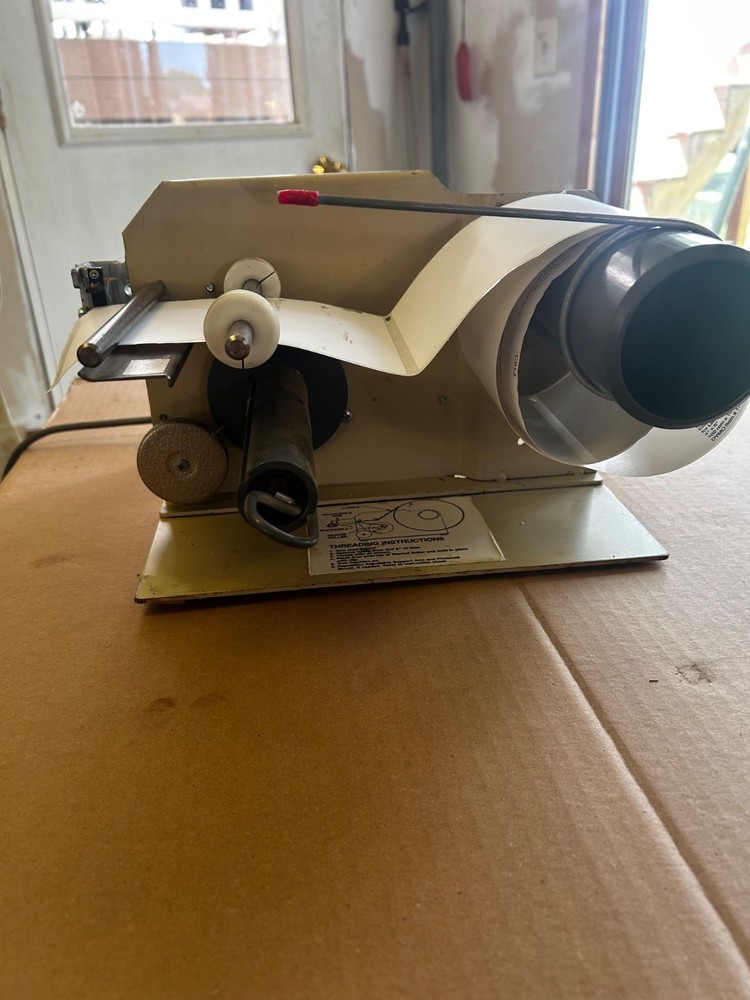 Label Dispenser Machine