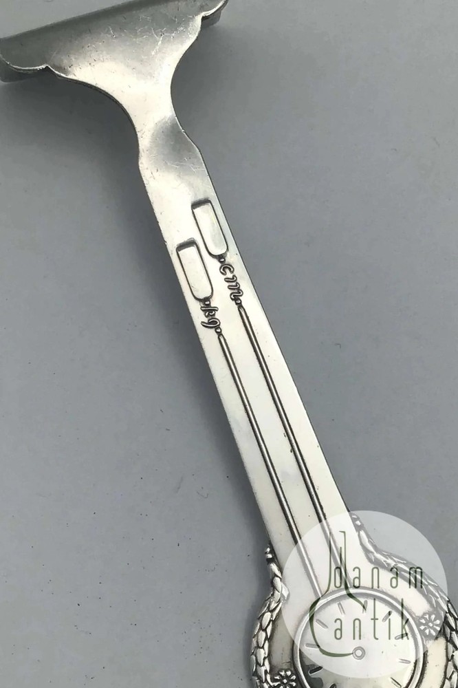 Cohr Silver Pusher