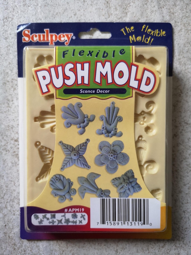 Sculpey Flexible Push Mold APM19 Sconce Decor