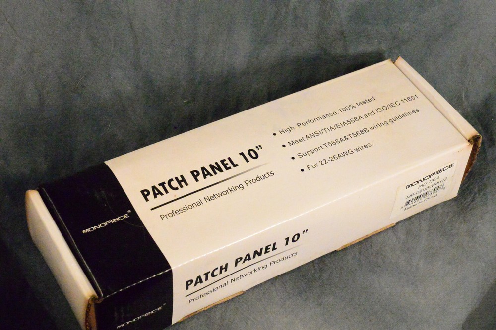 Monoprice Mini Patch Panel 12-Port Cat6 10 Inch Vertical