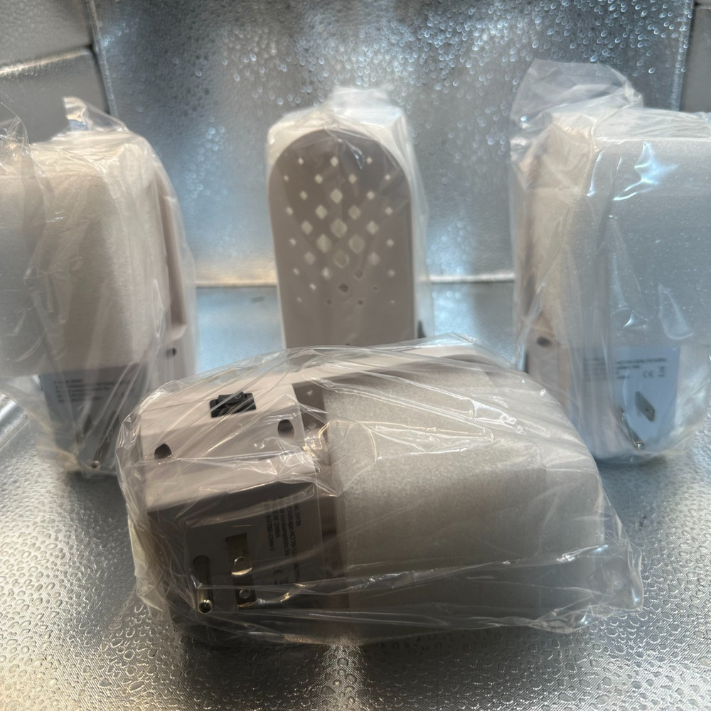 4 pk Dropsky Indoor Flying Insect Trap - Plug-in Bug Light