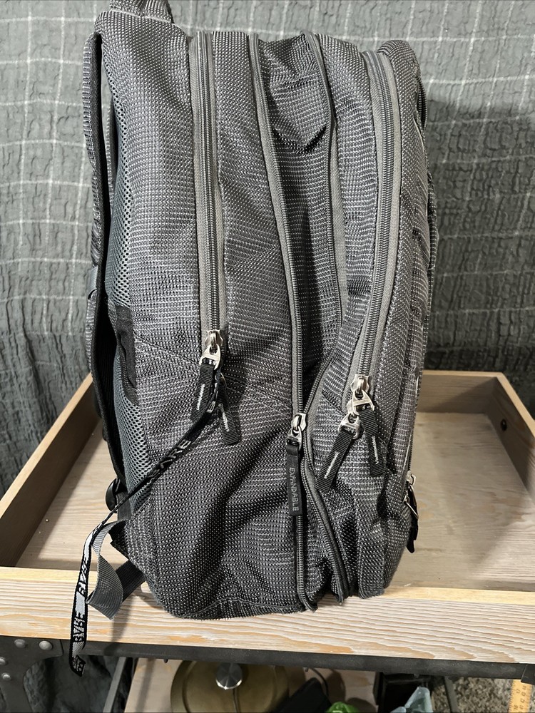 Kenneth Cole Reaction R-Tech Checkpoint-Friendly 18” Backpack Laptop ￼